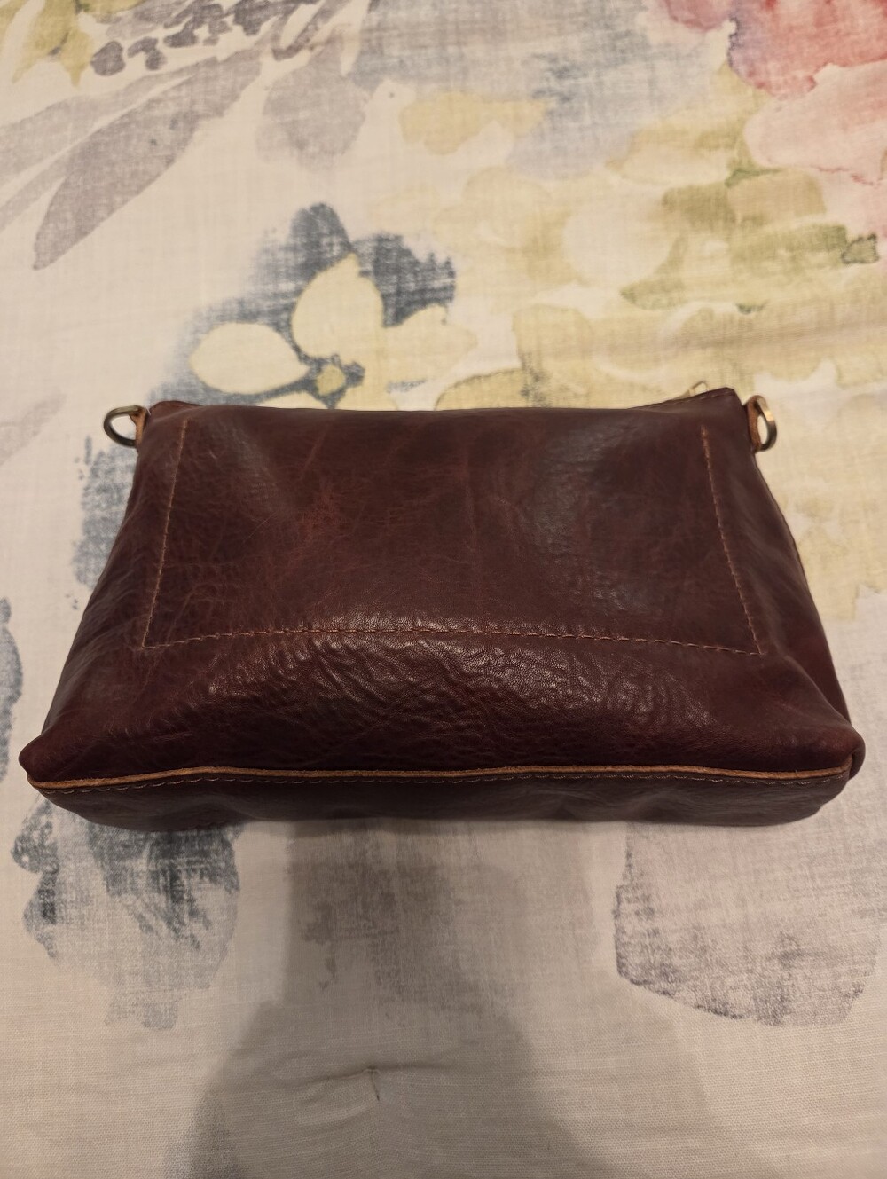 PORTLAND LEATHER Classic Poppy Rich Brown Pebbled Leather Crossbody Bag - Picture 4 of 14
